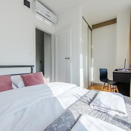 Dworzec Centralny P&O Serviced Apartments Varsovia Exterior foto